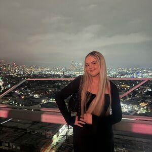 Meet your Posher, Kasie